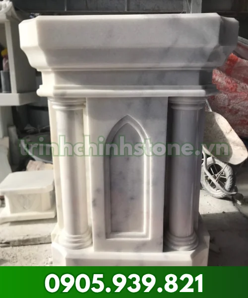 Bục giảng đá M01