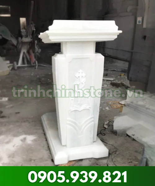 Bục giảng đá M02