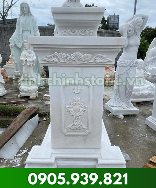 Bục giảng đá M12