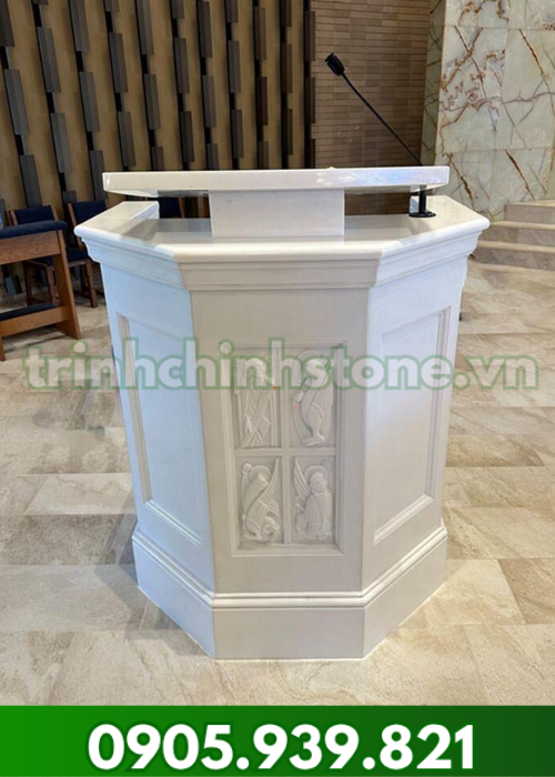 Bục giảng đá M42